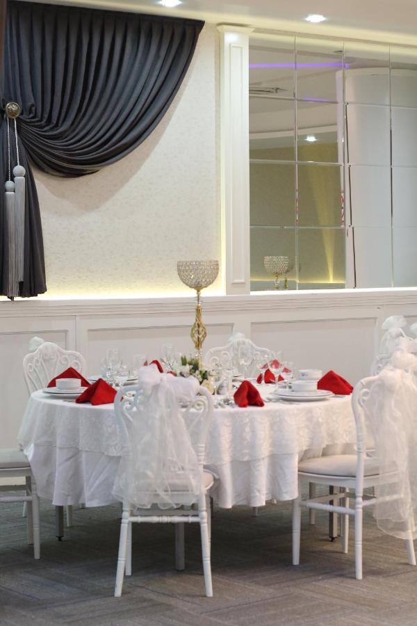 Forum Suite Otel Mersin  Esterno foto