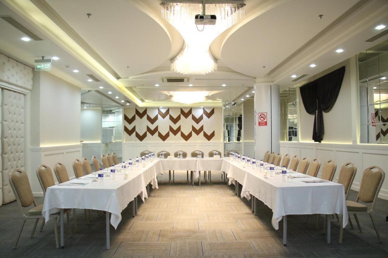 Forum Suite Otel Mersin  Esterno foto