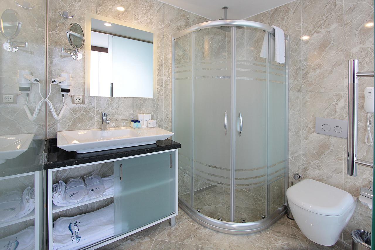 Forum Suite Otel Mersin  Esterno foto