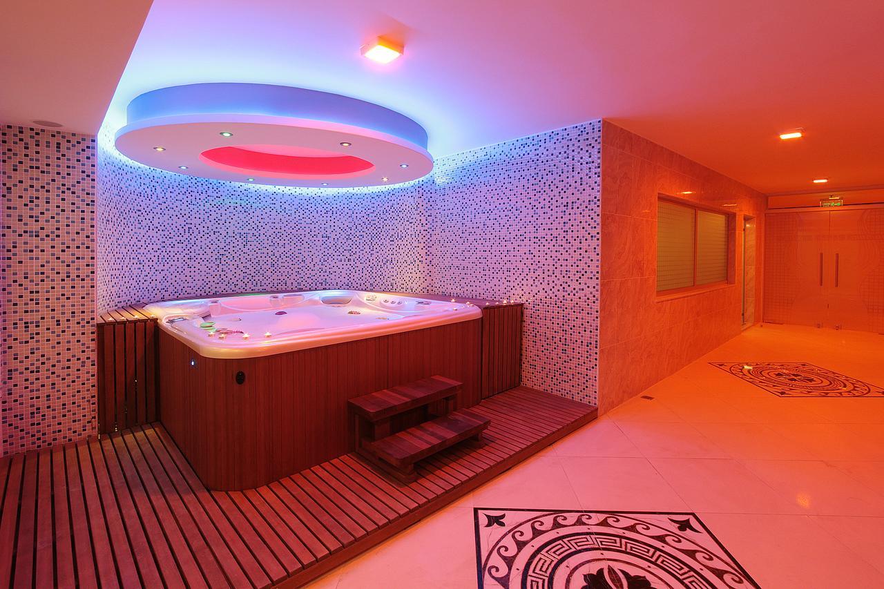 Forum Suite Otel Mersin  Esterno foto