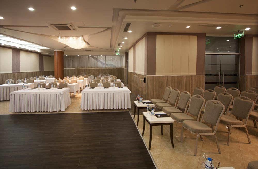 Forum Suite Otel Mersin  Esterno foto